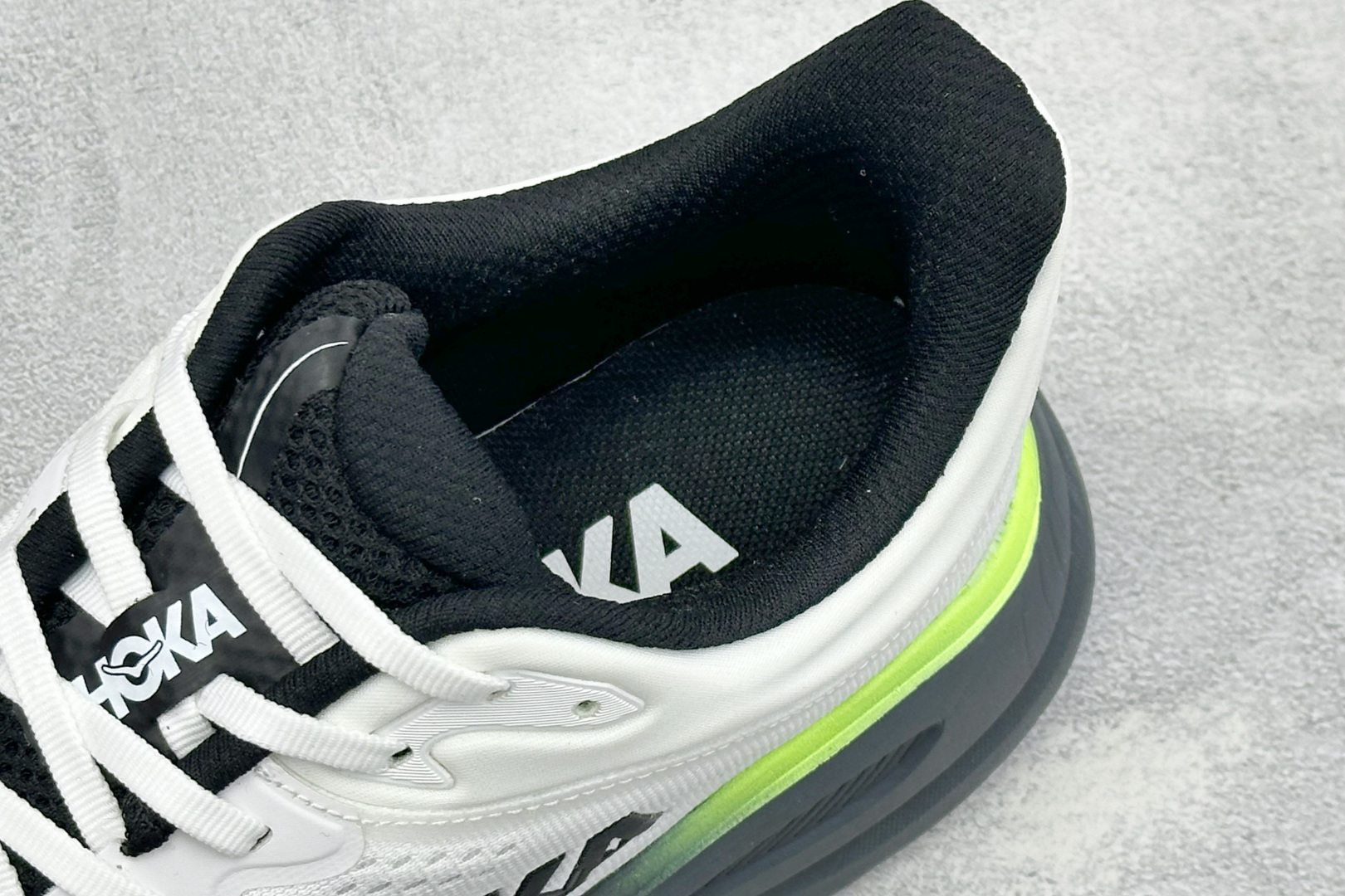 HOKA ONE ONE Bondi 9 复古舒适防滑耐磨低帮山地户外跑步鞋 货号: -WTCT 尺码: 40-45 