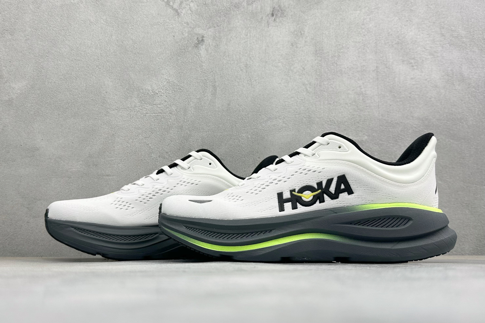 HOKA ONE ONE Bondi 9 复古舒适防滑耐磨低帮山地户外跑步鞋 货号: -WTCT 尺码: 40-45 