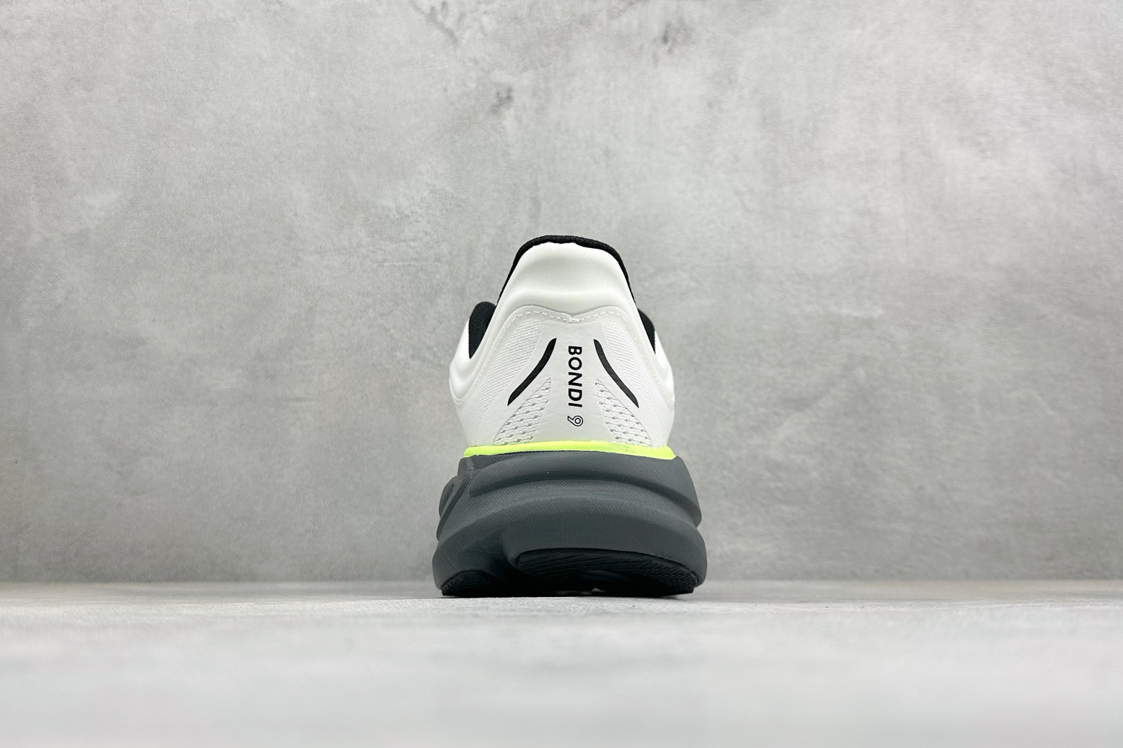 HOKA ONE ONE Bondi 9 复古舒适防滑耐磨低帮山地户外跑步鞋 货号: -WTCT 尺码: 40-45 