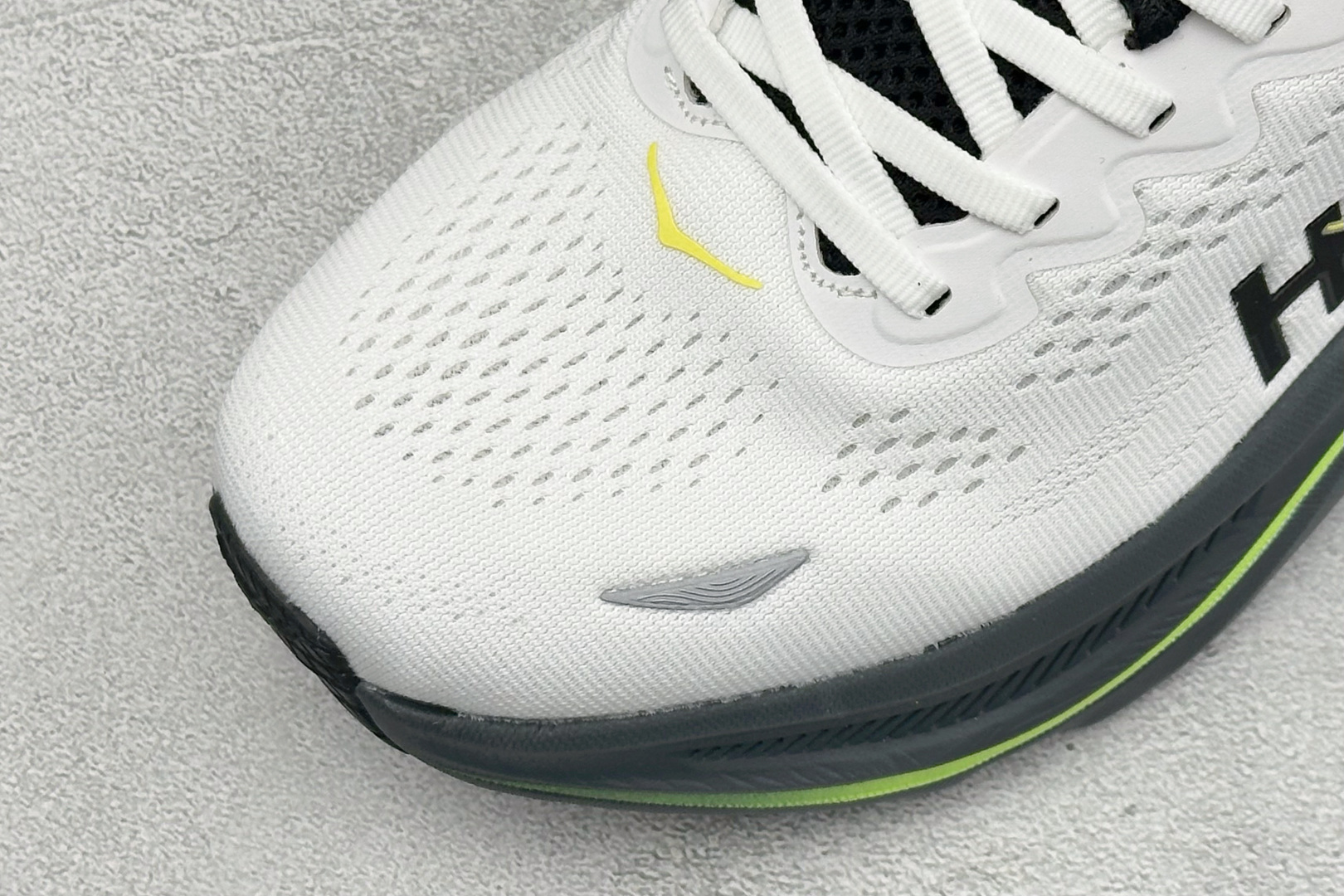 HOKA ONE ONE Bondi 9 复古舒适防滑耐磨低帮山地户外跑步鞋 货号: -WTCT 尺码: 40-45 