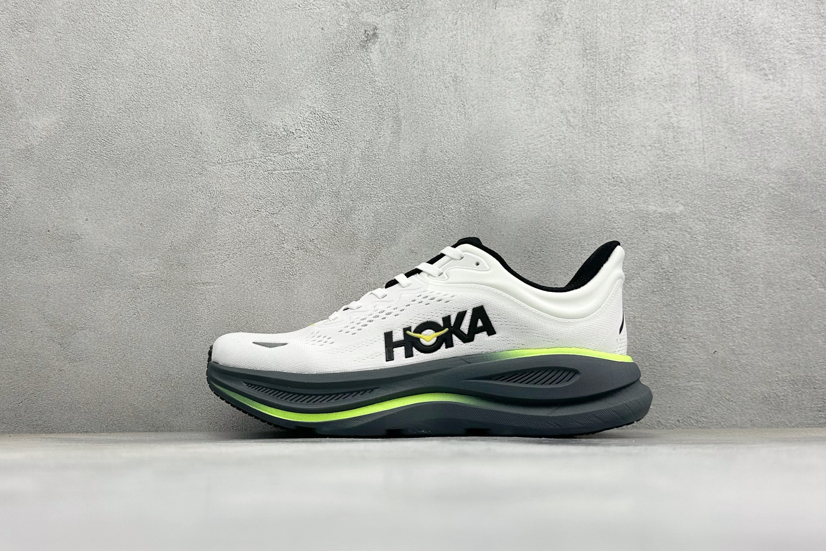 HOKA ONE ONE Bondi 9 复古舒适防滑耐磨低帮山地户外跑步鞋 货号: -WTCT 尺码: 40-45 