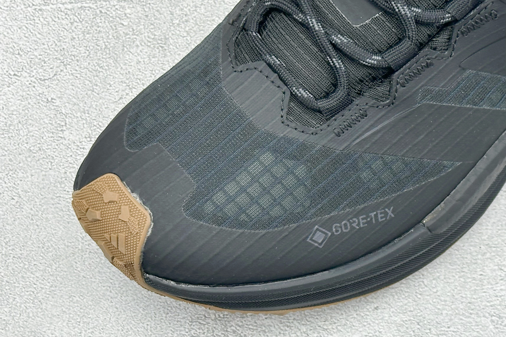Adidas Terrex Freehiker 3 Low GTX 阿迪达斯透气缓震休闲生活鞋 货号：HQ9292 尺码
