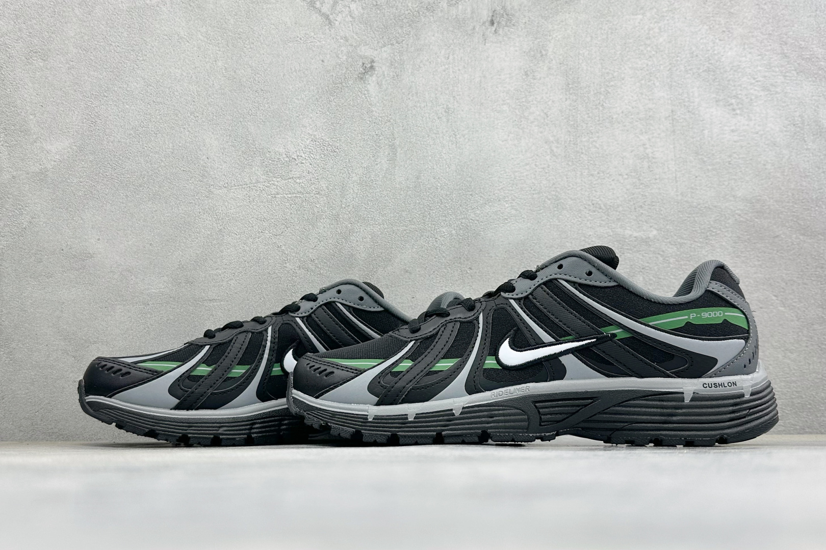 NIKE P-9000 复古休闲 耐克 低帮休闲城市通勤跑步鞋 货号: IZ4752-004 尺码: 36-45没半码 