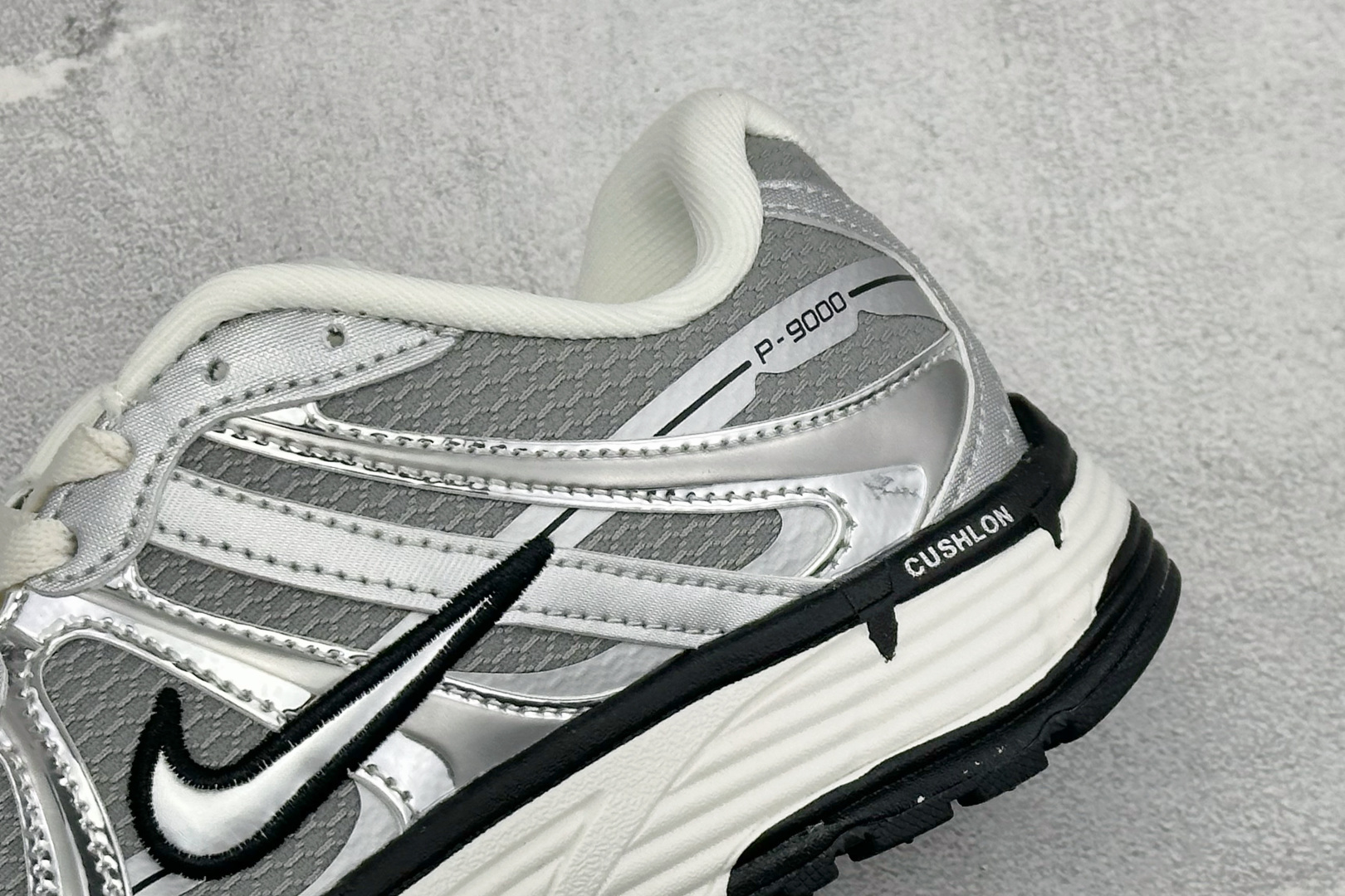 NIKE P-9000 复古休闲 耐克 低帮休闲城市通勤跑步鞋 货号: IZ4751-209 尺码: 36-45没半码 