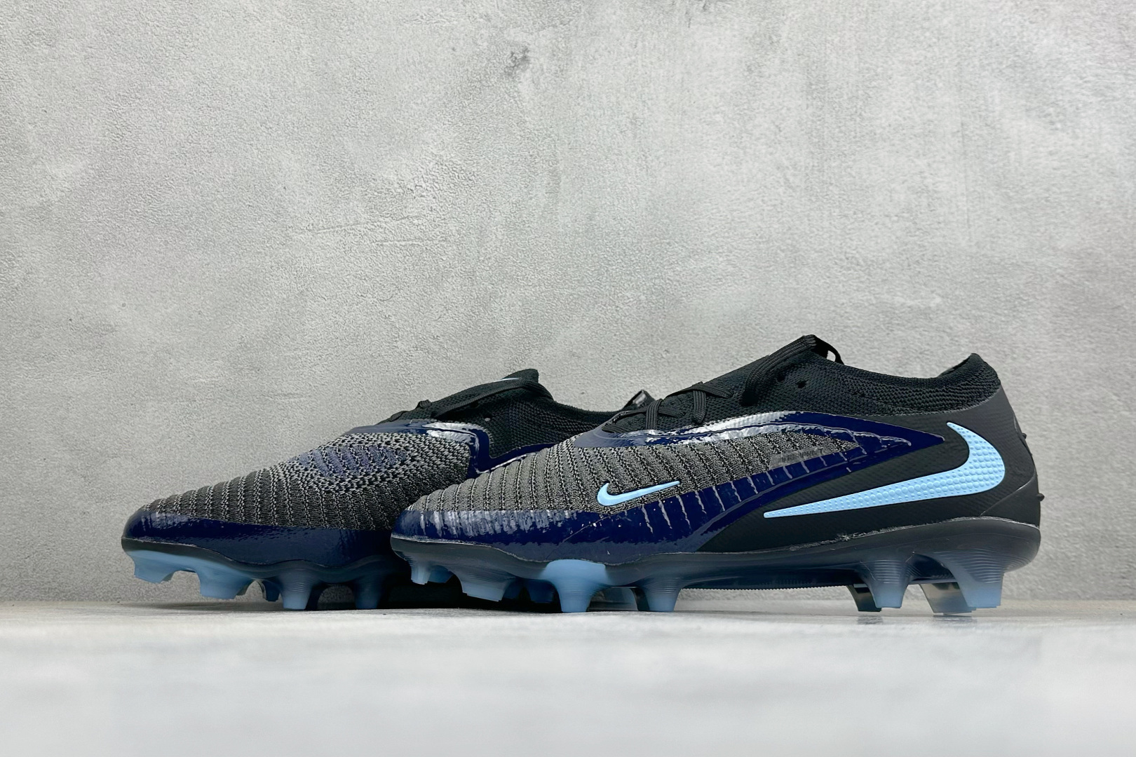 NK PHANTOM 6 LOW ELITE FG LV8 刺客6 轻量耐磨足球鞋 采用Flyknit+Gripknit NK PHANTOM 6 LOW ELITE FG LV8 刺客6 轻量耐磨足球鞋 采用Flyknit+Gripknit