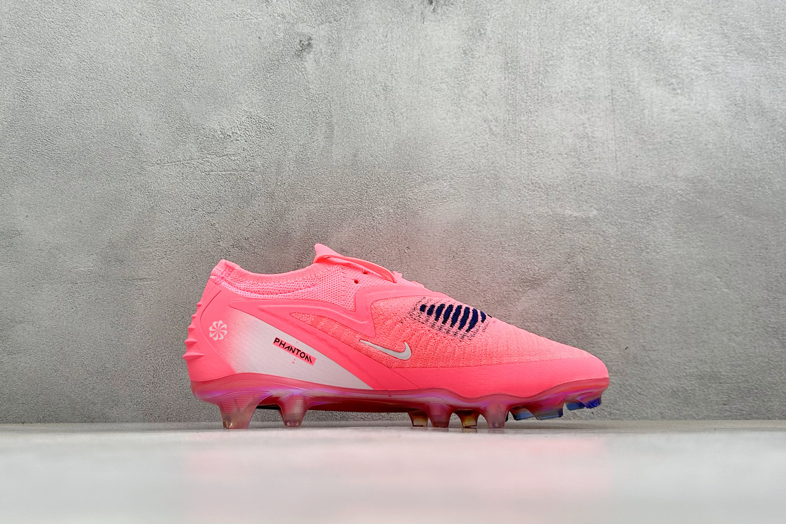 NK PHANTOM 6 LOW ELITE FG LV8 刺客6 轻量耐磨足球鞋 采用Flyknit+Gripknit NK PHANTOM 6 LOW ELITE FG LV8 刺客6 轻量耐磨足球鞋 采用Flyknit+Gripknit