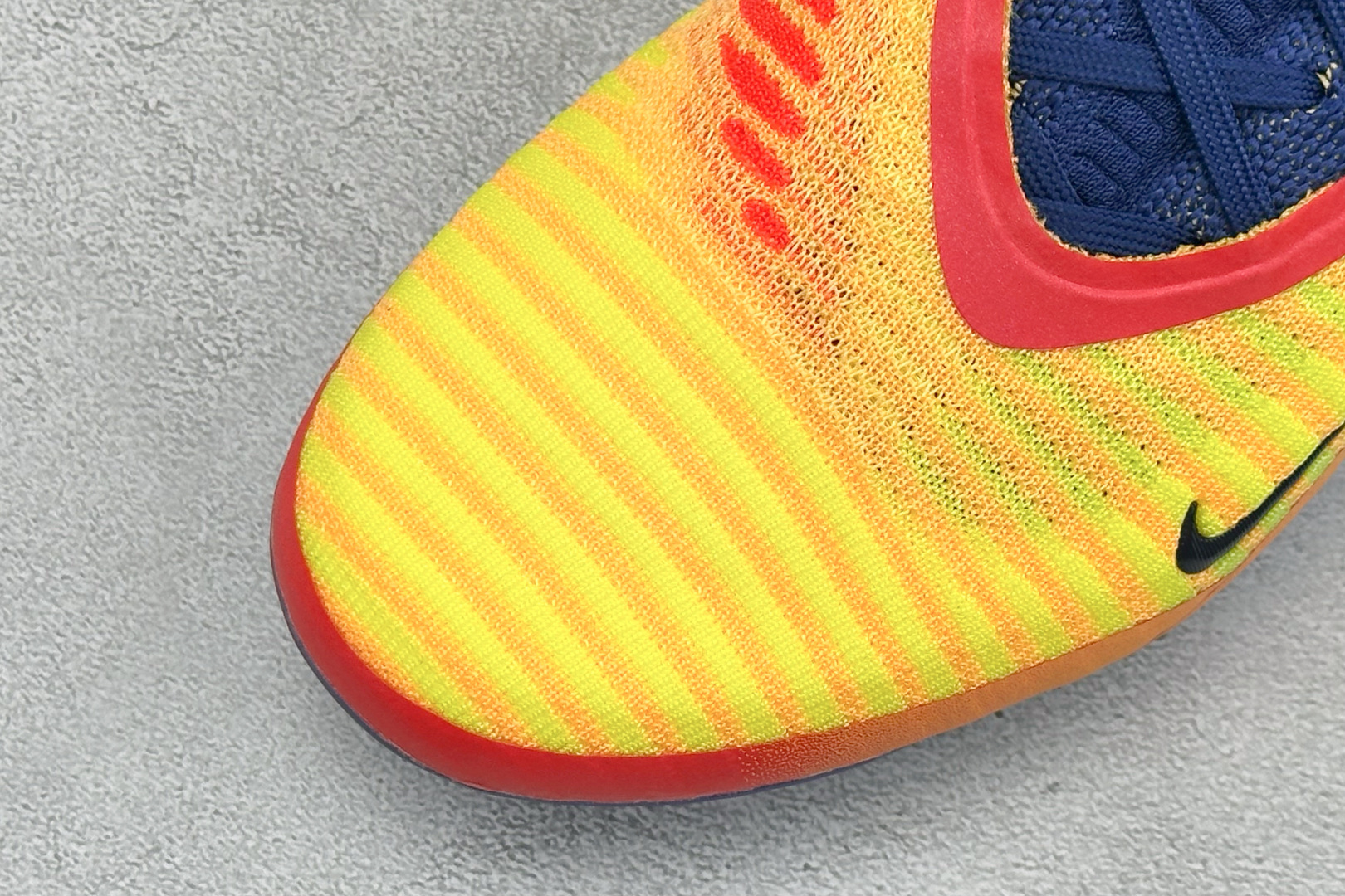 NK PHANTOM 6 LOW ELITE FG LV8 刺客6 轻量耐磨足球鞋 采用Flyknit+Gripknit NK PHANTOM 6 LOW ELITE FG LV8 刺客6 轻量耐磨足球鞋 采用Flyknit+Gripknit