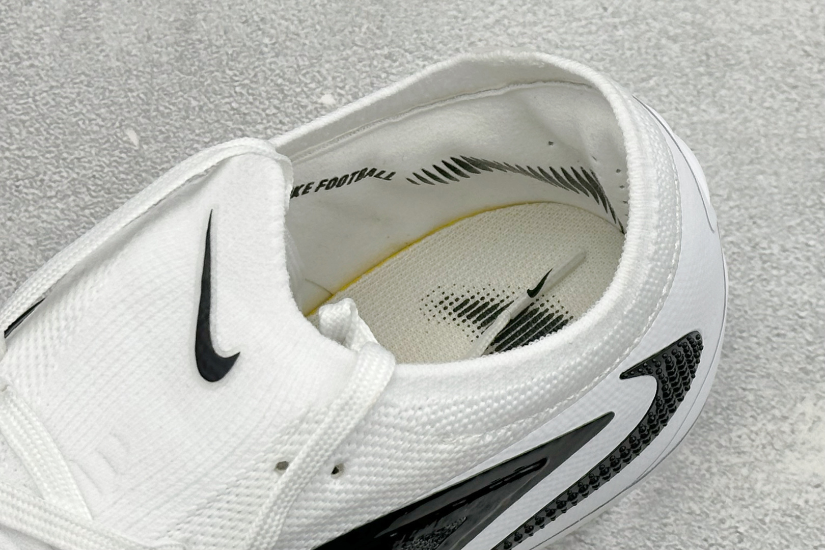 NK PHANTOM 6 LOW ELITE FG LV8 刺客6 轻量耐磨足球鞋 采用Flyknit+Gripknit NK PHANTOM 6 LOW ELITE FG LV8 刺客6 轻量耐磨足球鞋 采用Flyknit+Gripknit