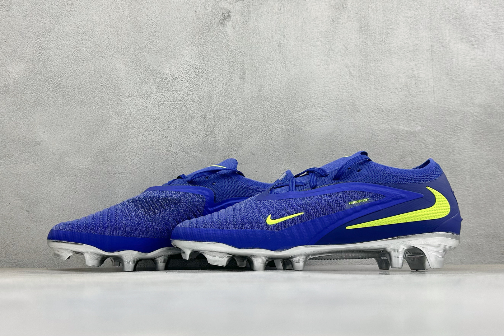 NK PHANTOM 6 LOW ELITE FG LV8 刺客6 轻量耐磨足球鞋 采用Flyknit+Gripknit NK PHANTOM 6 LOW ELITE FG LV8 刺客6 轻量耐磨足球鞋 采用Flyknit+Gripknit