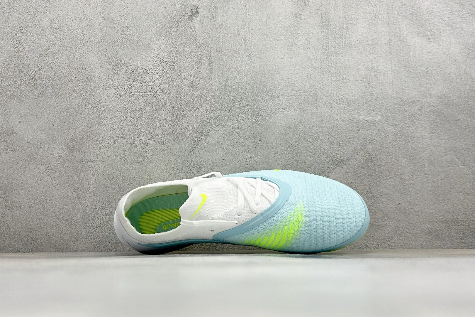 NK PHANTOM 6 LOW ELITE FG LV8 刺客6 轻量耐磨足球鞋 采用Flyknit+Gripknit NK PHANTOM 6 LOW ELITE FG LV8 刺客6 轻量耐磨足球鞋 采用Flyknit+Gripknit