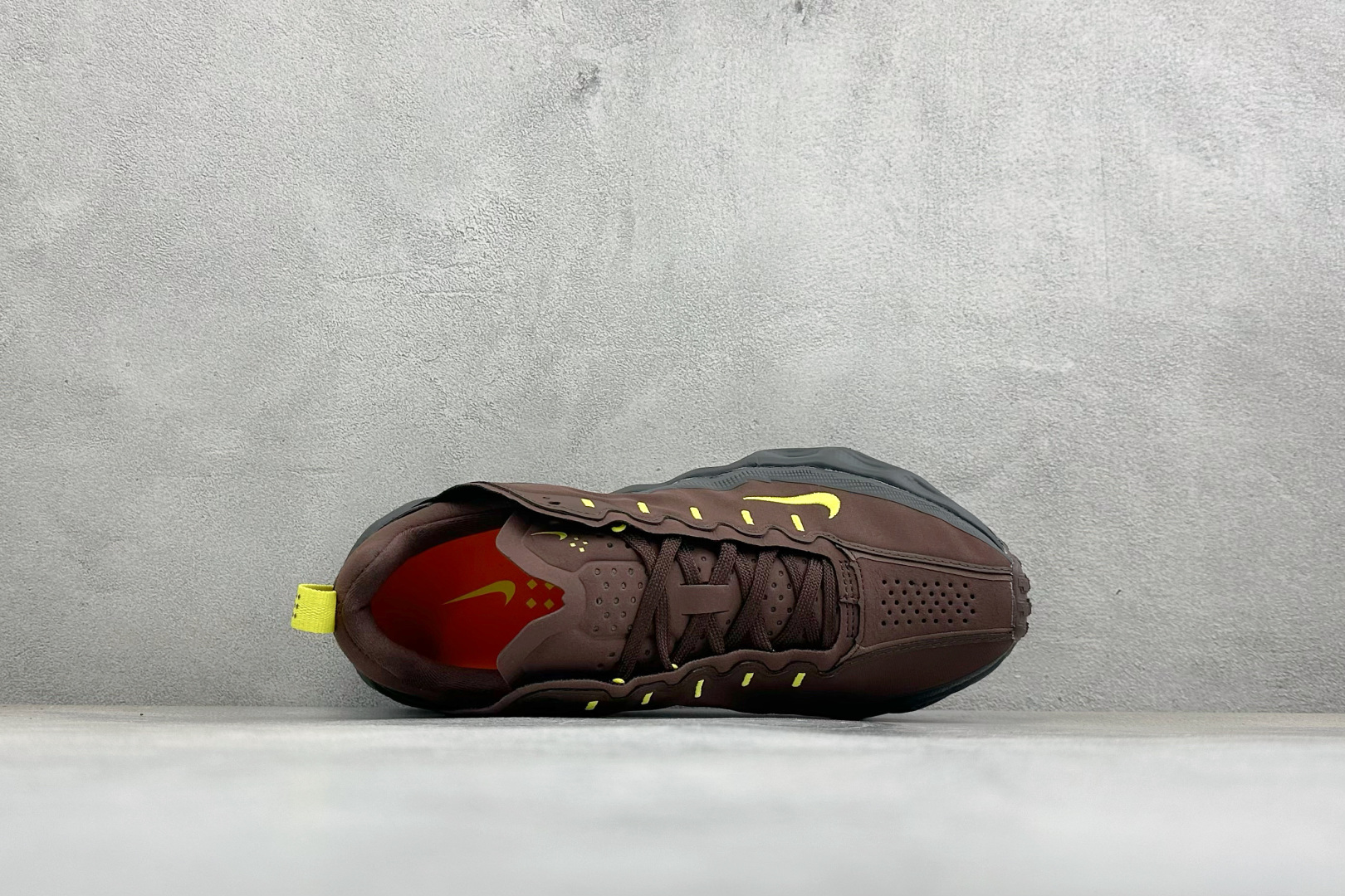 X版HYEIN SEO x Nike Ava Rover Hs II 联名跑鞋 货号：IM9327-200 尺码：40-