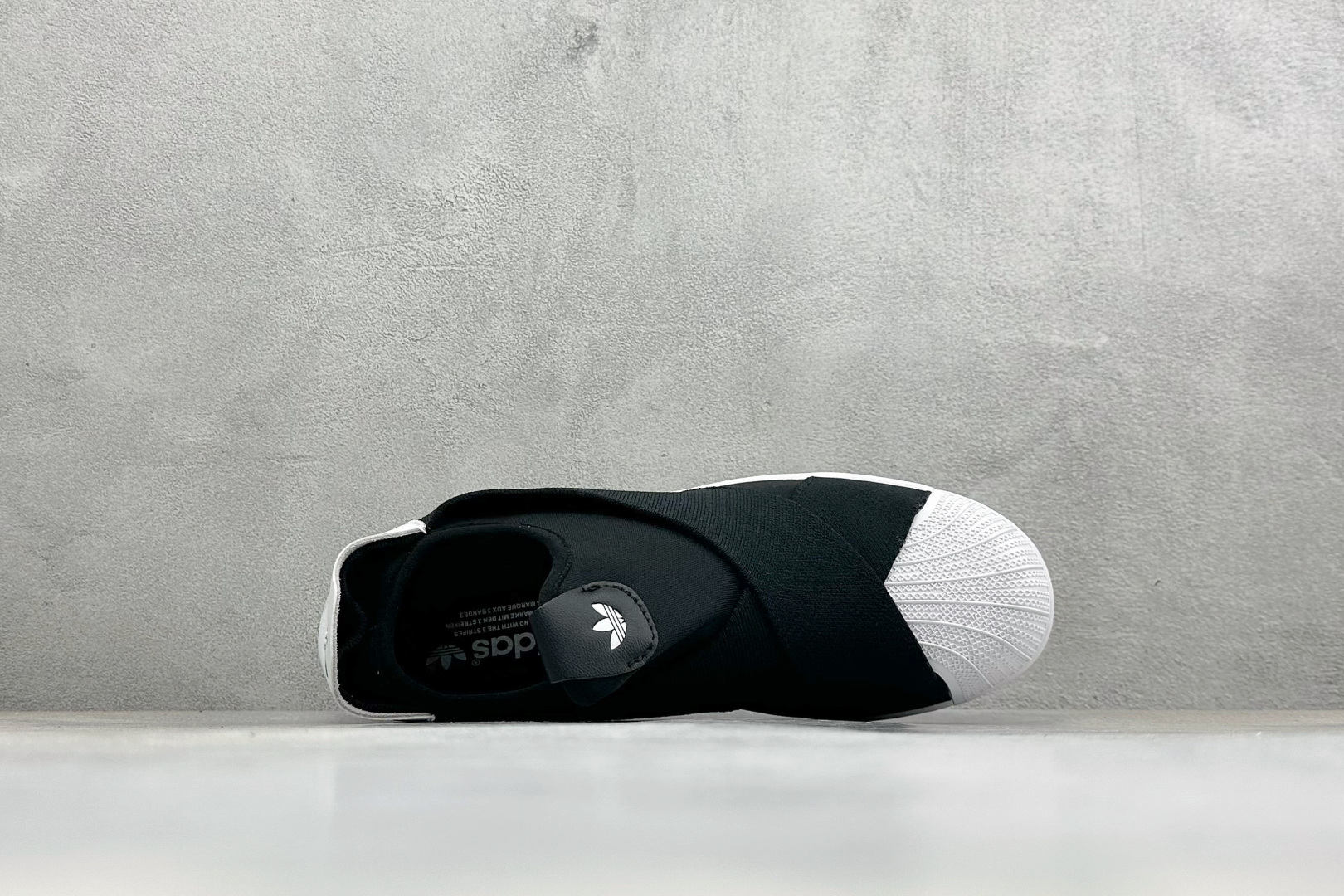 福利特价 阿迪达斯十字交叉绑带Adidas SUPERSTAR SLIP ON W S 贝壳头 十字交叉绑带 白山联名款 福利特价 阿迪达斯十字交叉绑带Adidas SUPERSTAR SLIP ON W S 贝壳头 十字交叉绑带 白山联名款