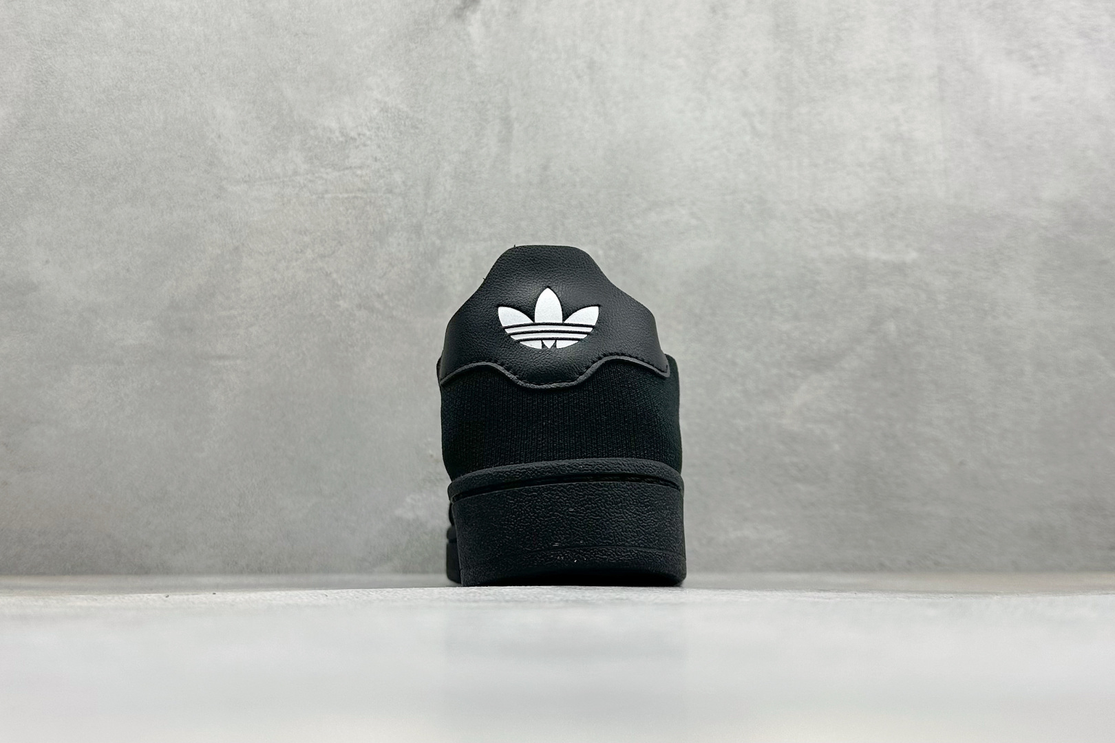 福利特价 阿迪达斯十字交叉绑带Adidas SUPERSTAR SLIP ON W S 贝壳头 十字交叉绑带 白山联名款 福利特价 阿迪达斯十字交叉绑带Adidas SUPERSTAR SLIP ON W S 贝壳头 十字交叉绑带 白山联名款