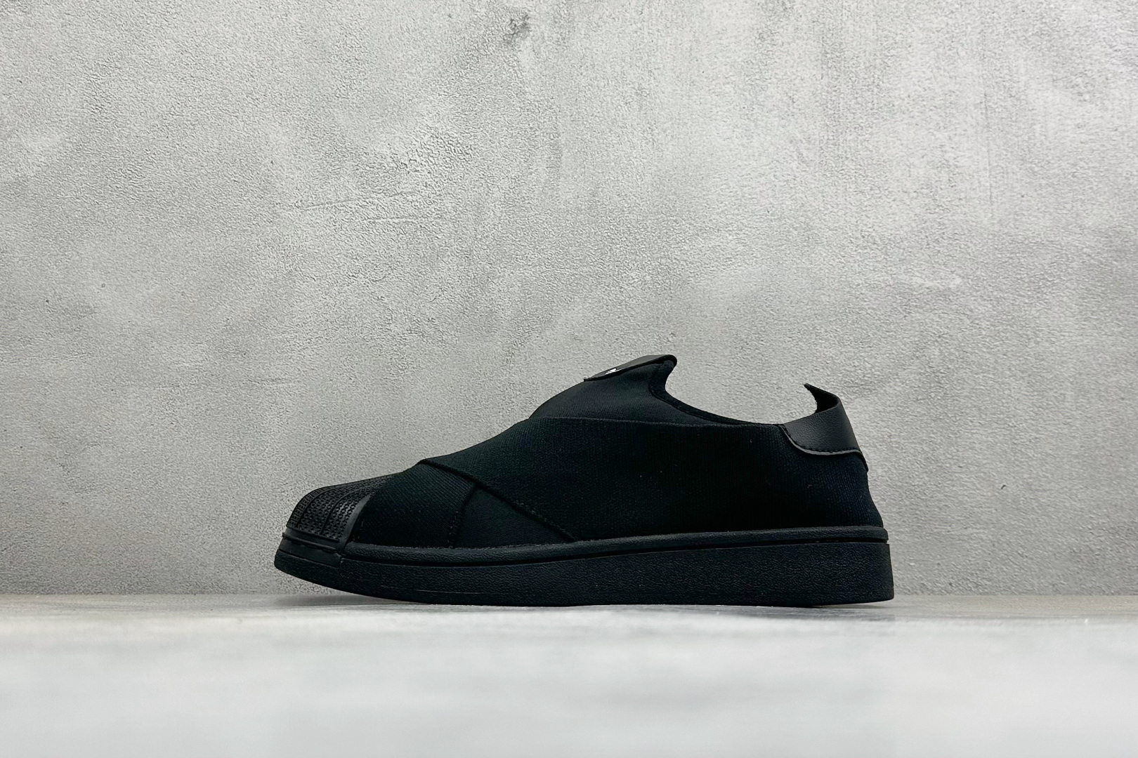 福利特价 阿迪达斯十字交叉绑带Adidas SUPERSTAR SLIP ON W S 贝壳头 十字交叉绑带 白山联名款