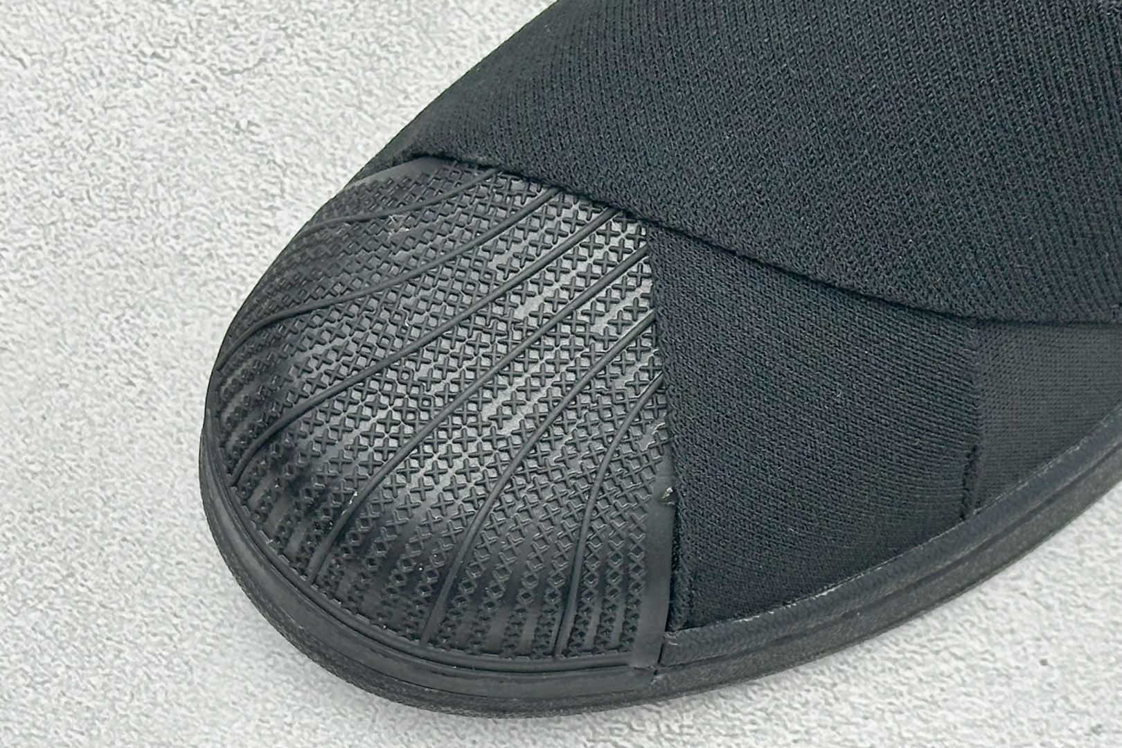 福利特价 阿迪达斯十字交叉绑带Adidas SUPERSTAR SLIP ON W S 贝壳头 十字交叉绑带 白山联名款 福利特价 阿迪达斯十字交叉绑带Adidas SUPERSTAR SLIP ON W S 贝壳头 十字交叉绑带 白山联名款