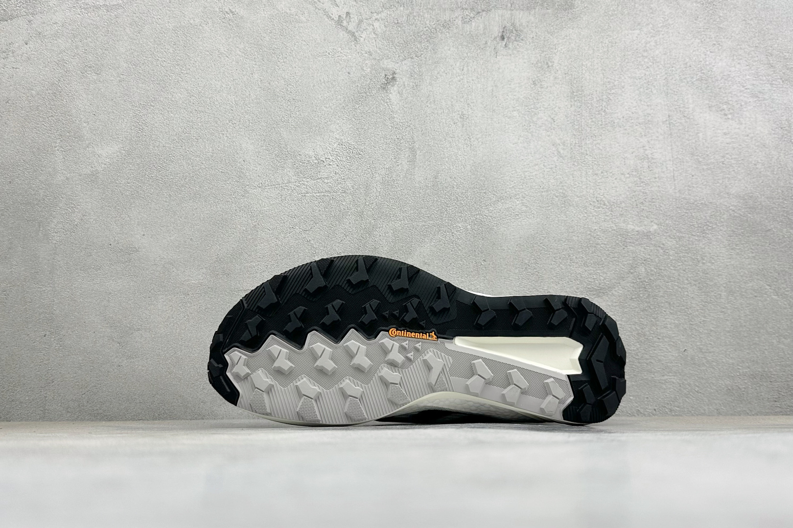 Adidas Terrex Freehiker 3 Low GTX 阿迪达斯透气缓震休闲生活鞋 货号:KI8275 尺码 Adidas Terrex Freehiker 3 Low GTX 阿迪达斯透气缓震休闲生活鞋 货号:KI8275 尺码