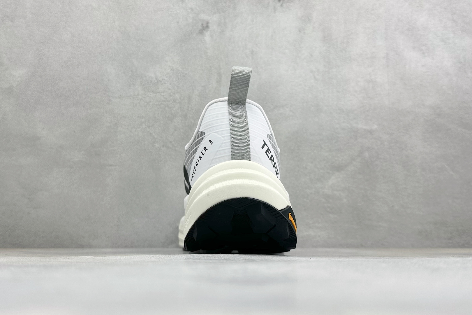 Adidas Terrex Freehiker 3 Low GTX 阿迪达斯透气缓震休闲生活鞋 货号:KI8275 尺码 Adidas Terrex Freehiker 3 Low GTX 阿迪达斯透气缓震休闲生活鞋 货号:KI8275 尺码