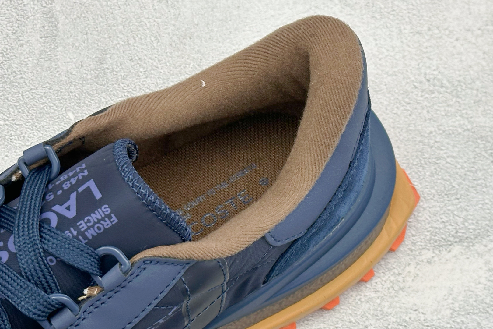LACOSTE法国鳄鱼 织物牛剖层革 圆头系带 低帮 生活休闲鞋 尺码：40-45 