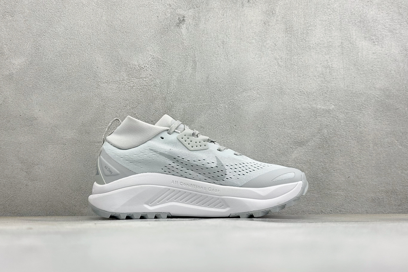 XL福利 Nike ACG Zegama Trail 6 百搭织物减震防滑透气低帮越野跑步鞋 货号: HV8113-01 XL福利 Nike ACG Zegama Trail 6 百搭织物减震防滑透气低帮越野跑步鞋 货号: HV8113-01