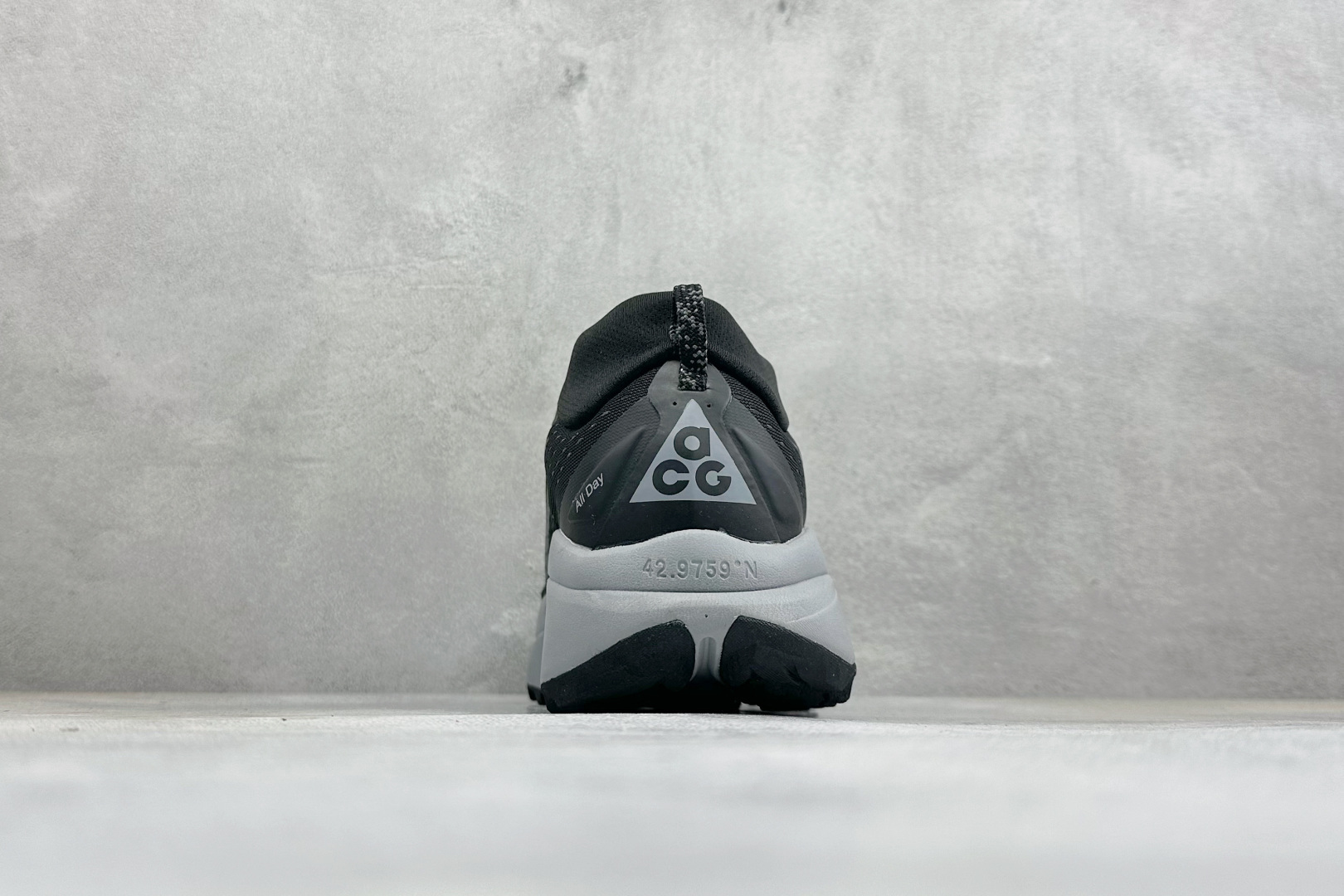 XL福利 Nike ACG Zegama Trail 6 百搭织物减震防滑透气低帮越野跑步鞋 货号: HV8113-00 XL福利 Nike ACG Zegama Trail 6 百搭织物减震防滑透气低帮越野跑步鞋 货号: HV8113-00