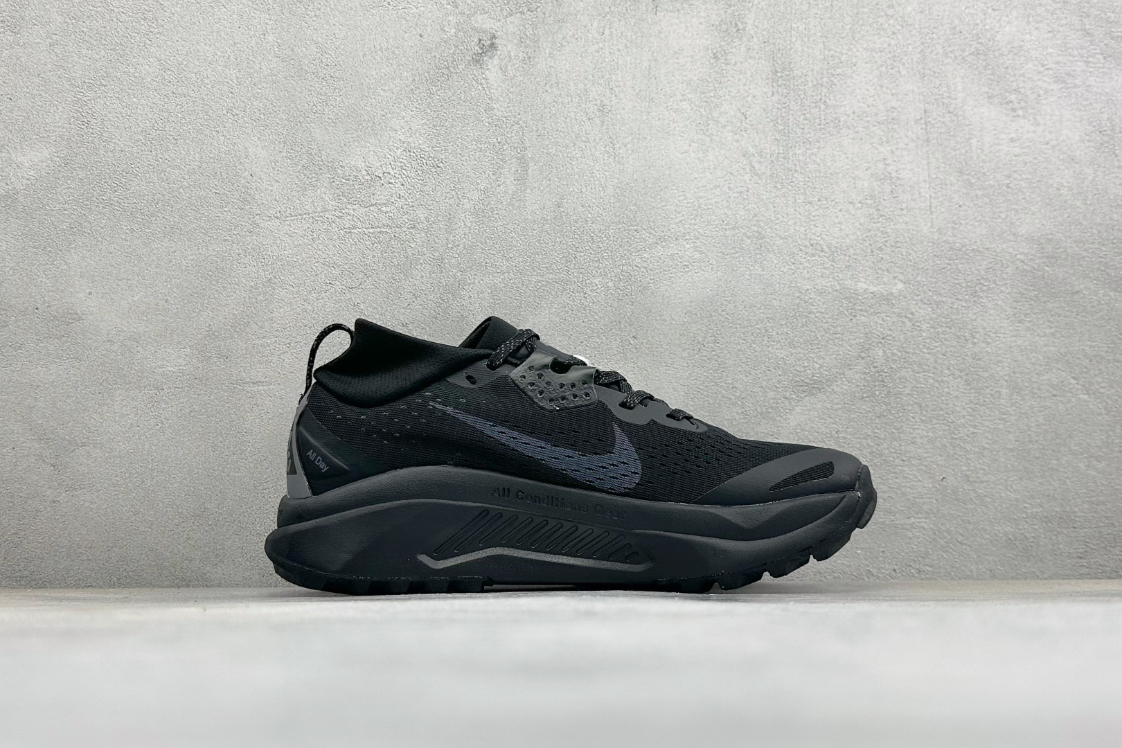 XL福利 Nike ACG Zegama Trail 6 百搭织物减震防滑透气低帮越野跑步鞋 货号: HV8113-00 XL福利 Nike ACG Zegama Trail 6 百搭织物减震防滑透气低帮越野跑步鞋 货号: HV8113-00