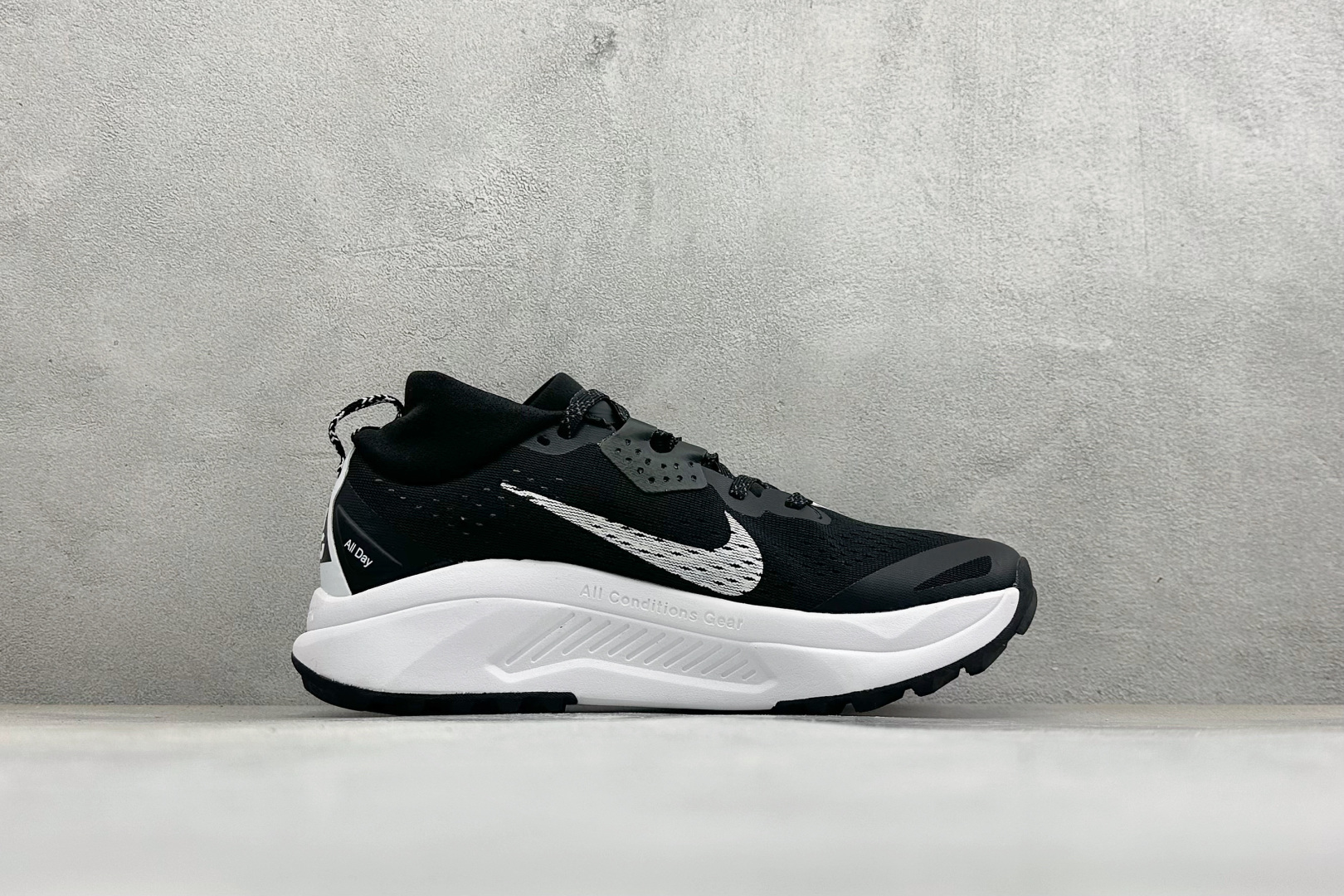 XL福利 Nike ACG Zegama Trail 6 百搭织物减震防滑透气低帮越野跑步鞋 货号: HV8113-00 XL福利 Nike ACG Zegama Trail 6 百搭织物减震防滑透气低帮越野跑步鞋 货号: HV8113-00