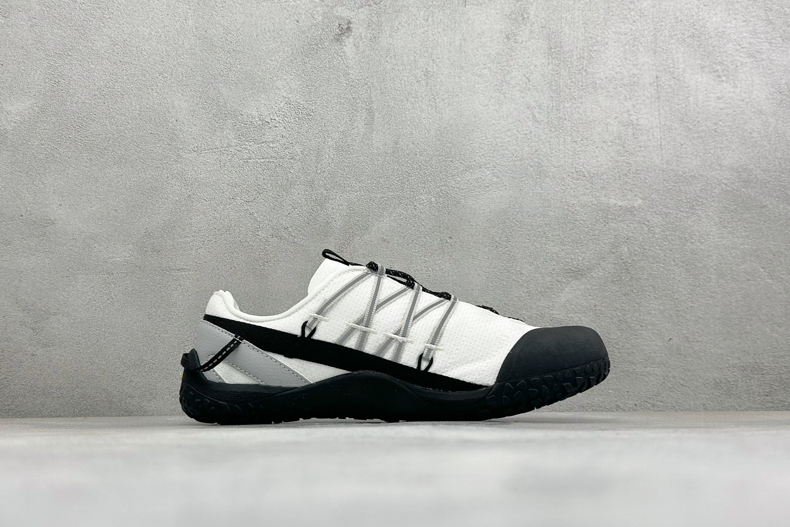 M版可隆KOLON SPORT ROAM VARY女款户外芭蕾风抓地透湿赤足休闲鞋 货号：LKFH6AT224-CR 尺