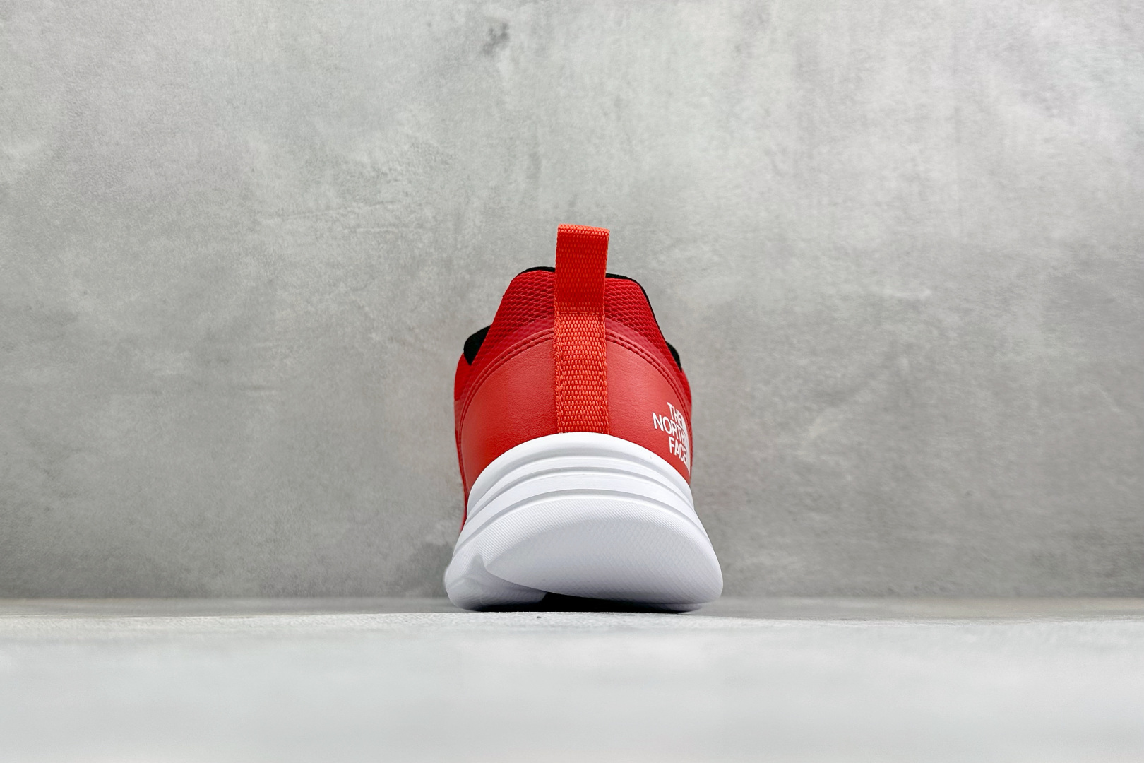 BW版北面THE NORTH FACE FASTPACK ULTRA GTX 舒适运动 回弹抓地登山鞋 货号: NS93