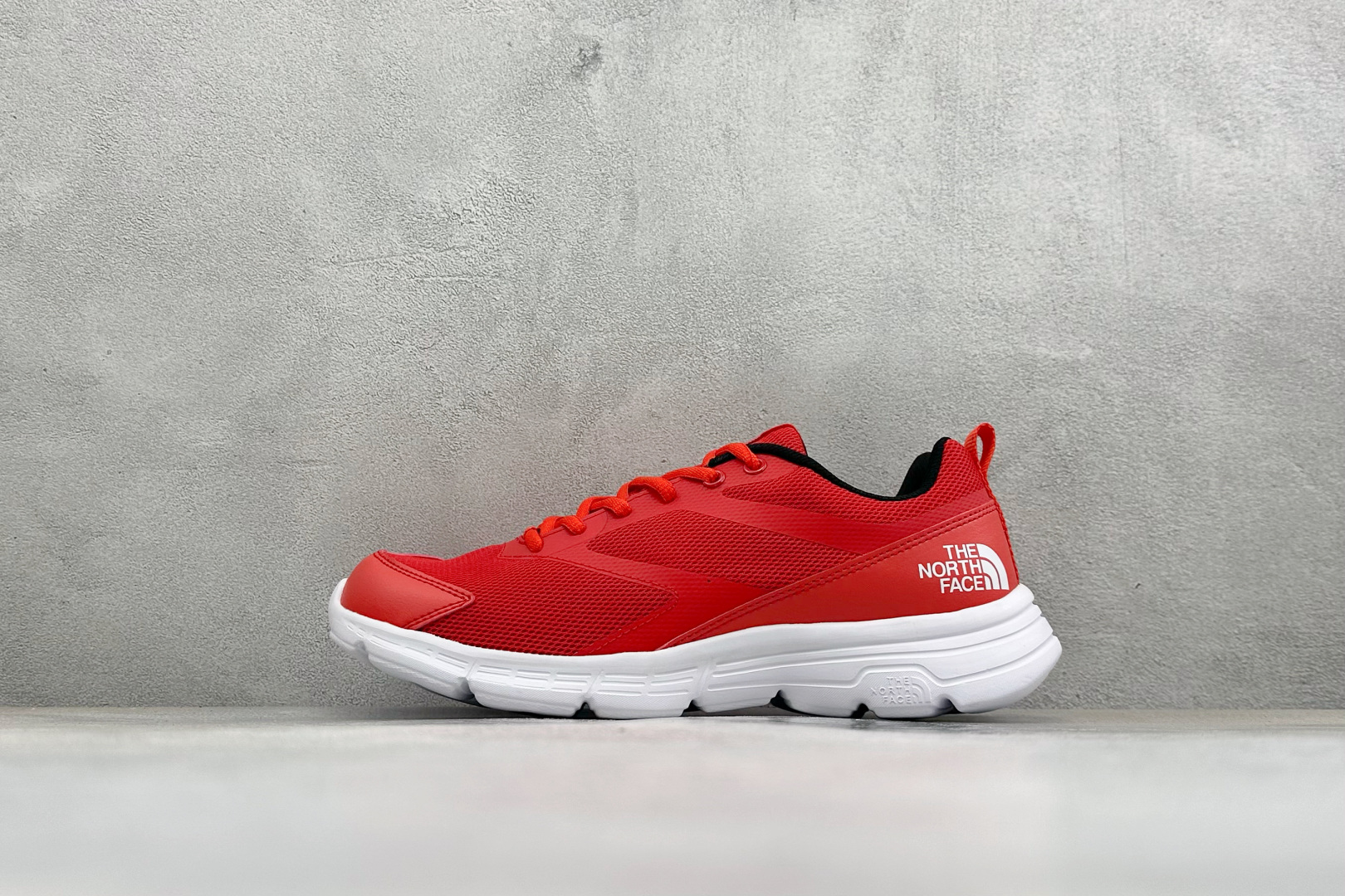 BW版北面THE NORTH FACE FASTPACK ULTRA GTX 舒适运动 回弹抓地登山鞋 货号: NS93