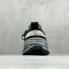 Nike V2K Run 减震防滑复古低帮跑步鞋 #鞋款被命名为 Runtekk 设计上借鉴了 2000 年的跑鞋风格 Nike V2K Run 减震防滑复古低帮跑步鞋 #鞋款被命名为 Runtekk 设计上借鉴了 2000 年的跑鞋风格
