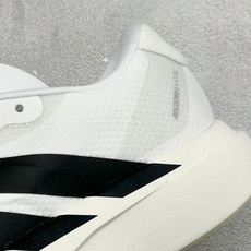 BF版Adidas Adizero Evo SL 阿迪超轻透气缓震跑鞋 整体外观造型与adiZero Adios Pro BF版Adidas Adizero Evo SL 阿迪超轻透气缓震跑鞋 整体外观造型与adiZero Adios Pro