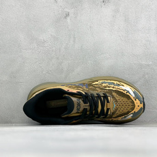 Hoka One One Stinson 7 舒适防滑 轻便减震 低帮专业越野跑步鞋 新型缓震材料 使你的身体对鞋子的缓 Hoka One One Stinson 7 舒适防滑 轻便减震 低帮专业越野跑步鞋 新型缓震材料 使你的身体对鞋子的缓