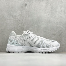 XR版Asics Gel-Kayano 20 亚瑟士 舒适百搭耐磨支撑透气 低帮跑步鞋 货号: 1203A388-028 XR版Asics Gel-Kayano 20 亚瑟士 舒适百搭耐磨支撑透气 低帮跑步鞋 货号: 1203A388-028