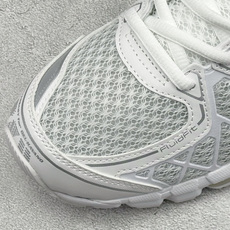 XR版Asics Gel-Kayano 20 亚瑟士 舒适百搭耐磨支撑透气 低帮跑步鞋 货号: 1203A388-028 XR版Asics Gel-Kayano 20 亚瑟士 舒适百搭耐磨支撑透气 低帮跑步鞋 货号: 1203A388-028