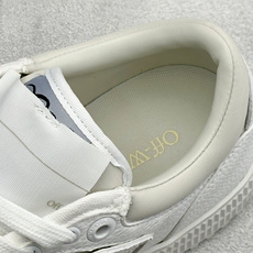 S版OFF- WHITE 3.0 Off Court 小牛皮 圆头系带低帮板鞋 原厂原档开发 外观很有设计感 个性独特 S版OFF- WHITE 3.0 Off Court 小牛皮 圆头系带低帮板鞋 原厂原档开发 外观很有设计感 个性独特