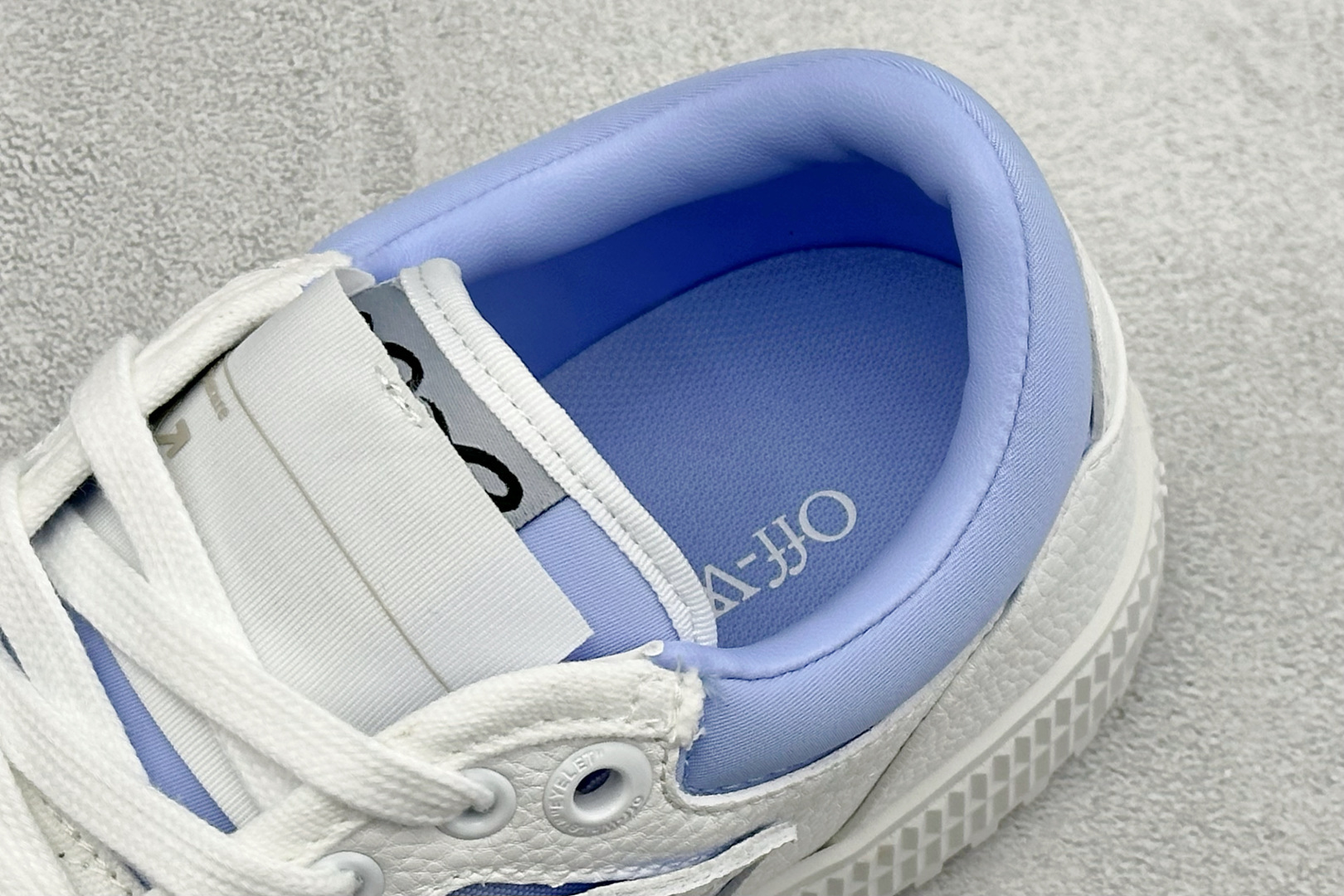 S版OFF- WHITE 3.0 Off Court 小牛皮 圆头系带低帮板鞋 原厂原档开发 外观很有设计感 个性独特 