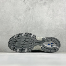 HA版New Balance NB740 轻便复古休闲运动跑步鞋 全鞋身以网格布作为基地,在细节部分以皮革作为辅助添加, HA版New Balance NB740 轻便复古休闲运动跑步鞋 全鞋身以网格布作为基地,在细节部分以皮革作为辅助添加,