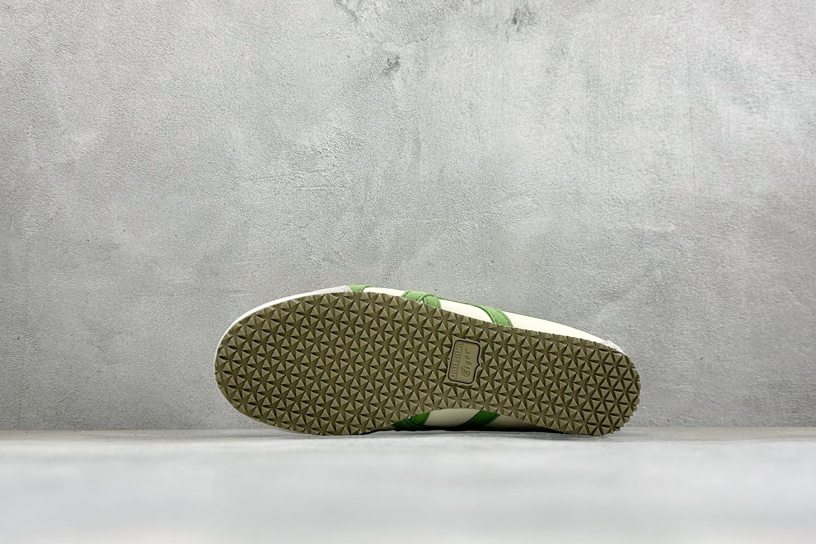 D版Onitsuka Tiger MEXICO66 Paraty Slip-On 亚瑟士鬼塚虎一脚蹬经典休闲鞋 虎爪造型