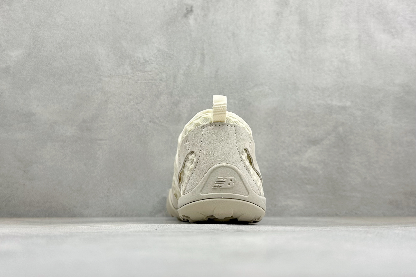 DZ版New Balance MT10系列 新百伦 薄底赤足鞋 防滑耐磨平衡轻便 低帮休闲城市通勤跑步鞋 货号: MT1