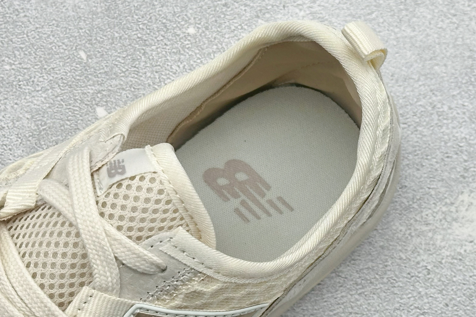 DZ版New Balance MT10系列 新百伦 薄底赤足鞋 防滑耐磨平衡轻便 低帮休闲城市通勤跑步鞋 货号: MT1
