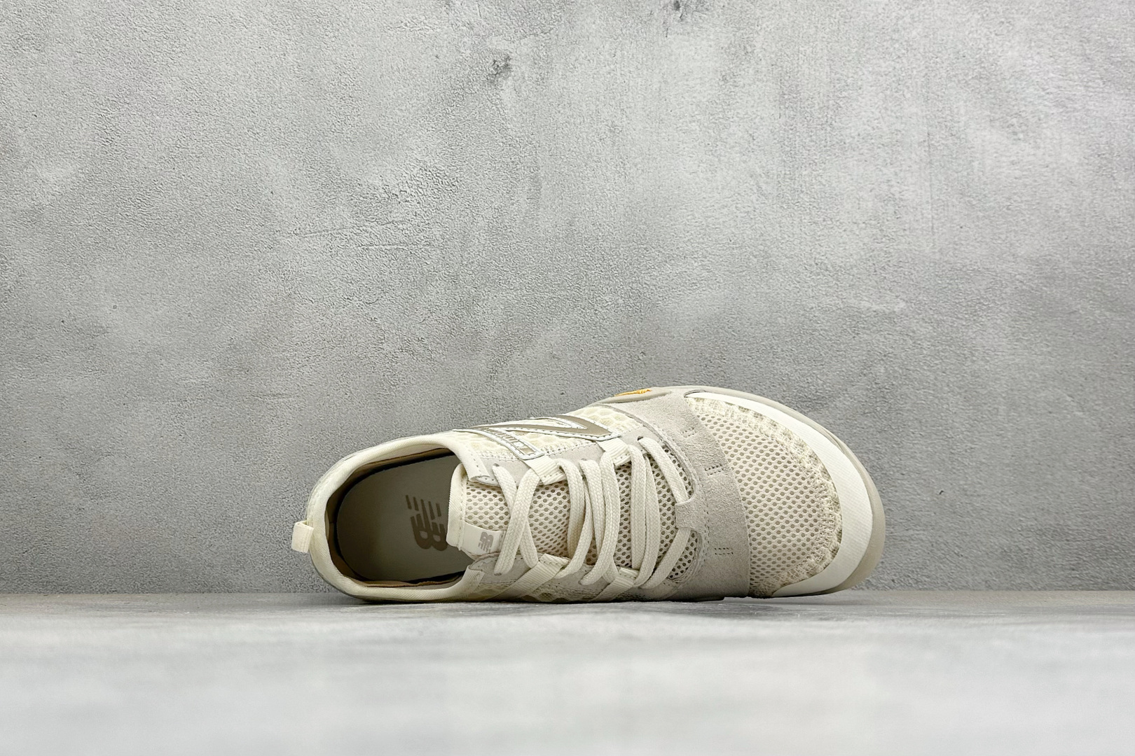 DZ版New Balance MT10系列 新百伦 薄底赤足鞋 防滑耐磨平衡轻便 低帮休闲城市通勤跑步鞋 货号: MT1