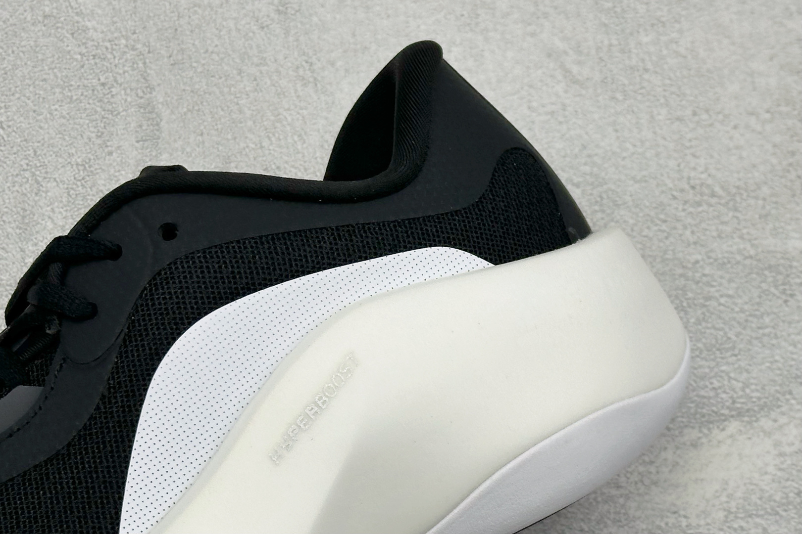 终端放店 TF版ADIDAS 舒适百搭防滑耐磨 低帮休闲跑步鞋 中底配置方面搭载全掌Lightstrike Pro 鞋 终端放店 TF版ADIDAS 舒适百搭防滑耐磨 低帮休闲跑步鞋 中底配置方面搭载全掌Lightstrike Pro 鞋