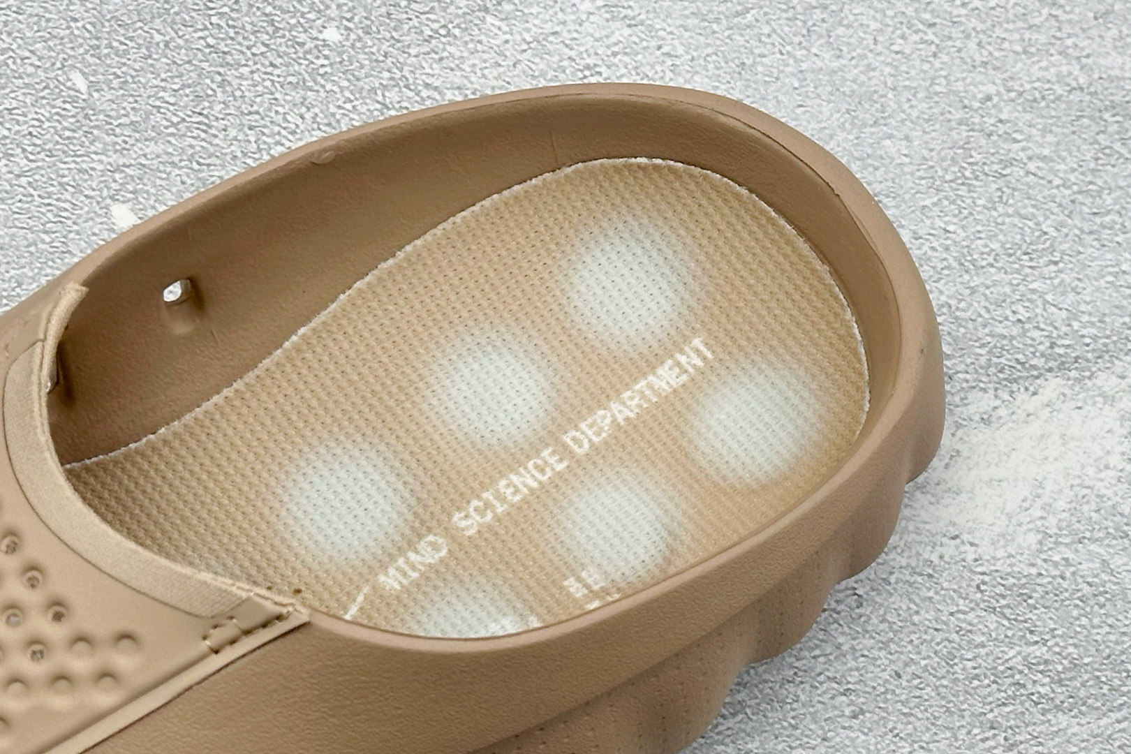 Nike Mind 001 神经科学足底按摩拖鞋 #纯原1:1 从神经科学中汲取灵感 鞋面采用穿孔透气织物材质 鞋底22 Nike Mind 001 神经科学足底按摩拖鞋 #纯原1:1 从神经科学中汲取灵感 鞋面采用穿孔透气织物材质 鞋底22