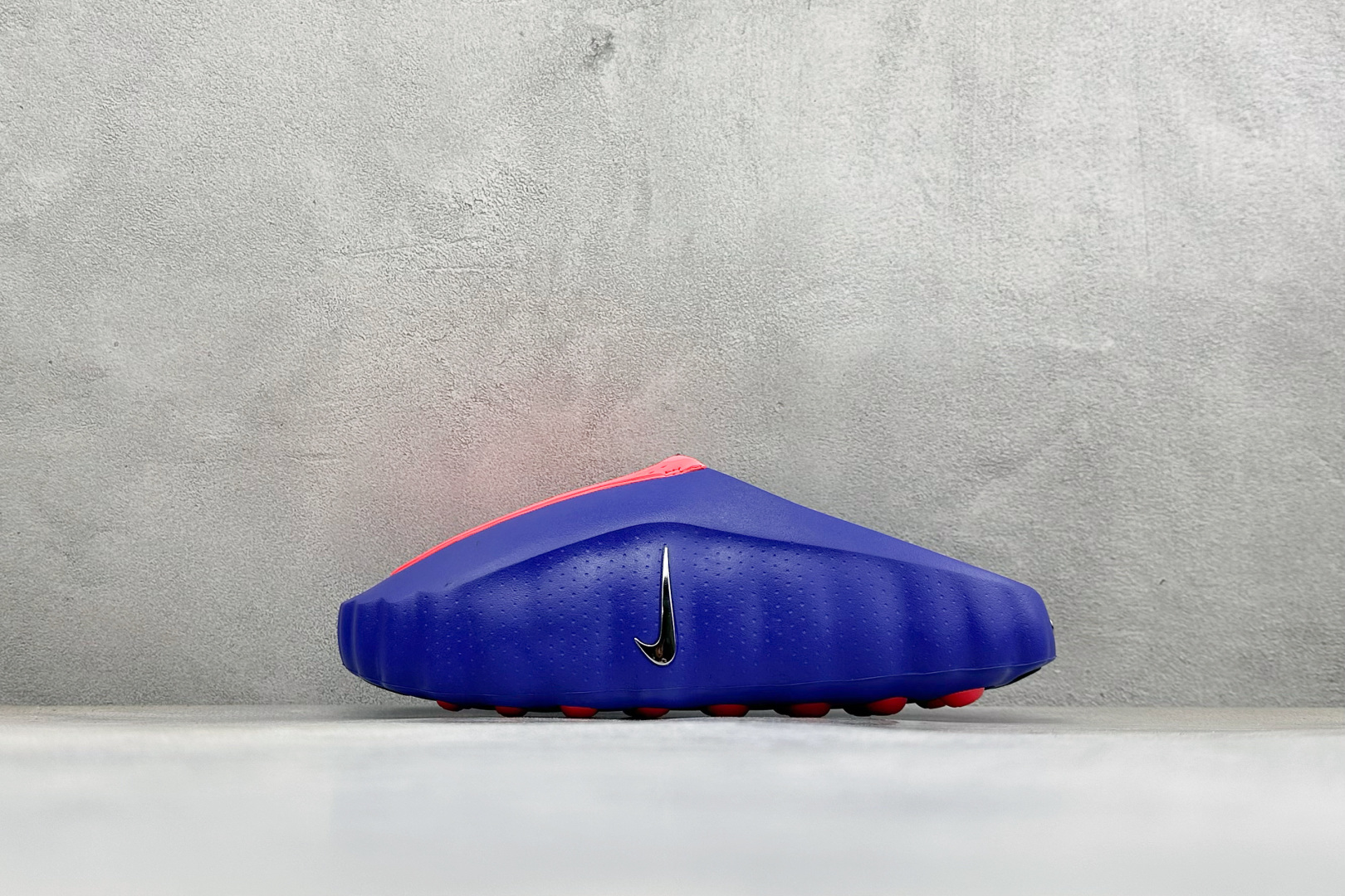 M版Nike Mind 001 神经科学足底按摩拖鞋 #全新热门款 从神经科学中汲取灵感 鞋面采用穿孔透气织物材质 鞋底 M版Nike Mind 001 神经科学足底按摩拖鞋 #全新热门款 从神经科学中汲取灵感 鞋面采用穿孔透气织物材质 鞋底