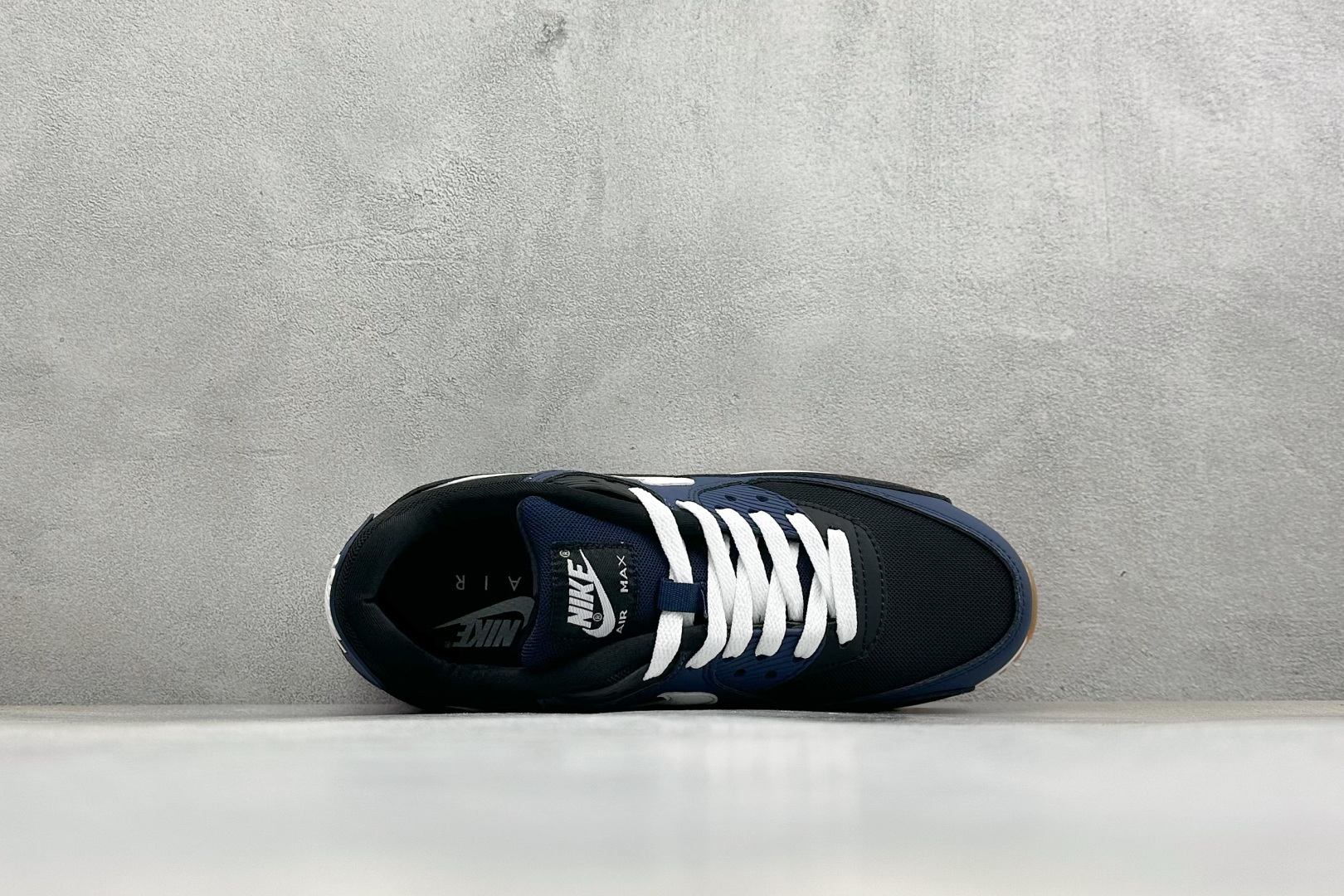 Nike Air Max 90 耐克复古气垫跑鞋 货号:FB9658-400 尺码:36 37.5 38 39 40 4 Nike Air Max 90 耐克复古气垫跑鞋 货号:FB9658-400 尺码:36 37.5 38 39 40 4
