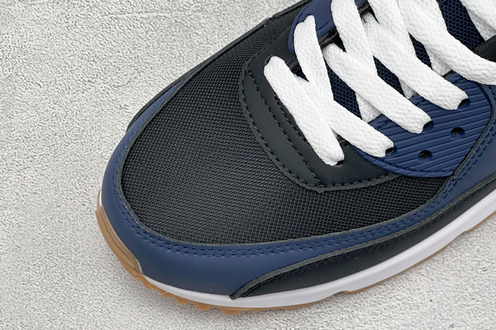 Nike Air Max 90 耐克复古气垫跑鞋 货号:FB9658-400 尺码:36 37.5 38 39 40 4 Nike Air Max 90 耐克复古气垫跑鞋 货号:FB9658-400 尺码:36 37.5 38 39 40 4