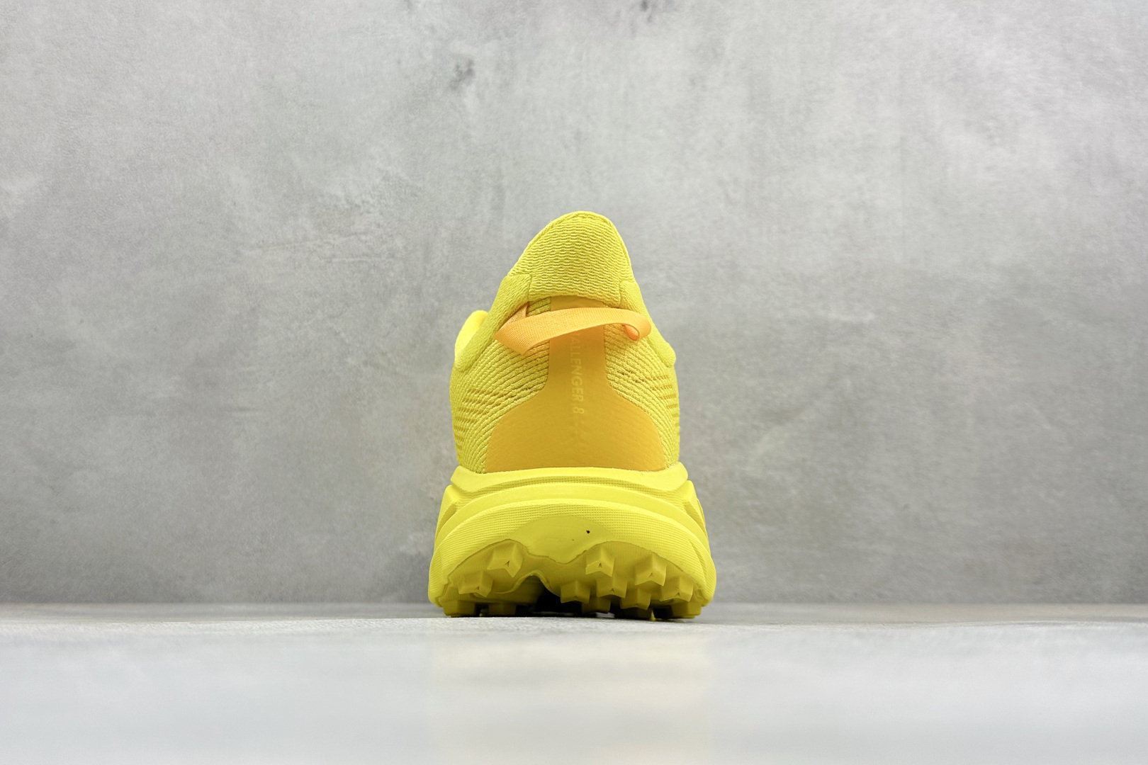 HOKA CHALLENGER 8 运动平衡 轻便系带减震防滑耐磨低帮跑步鞋 货号: -ENL 尺码: 40 40.5 