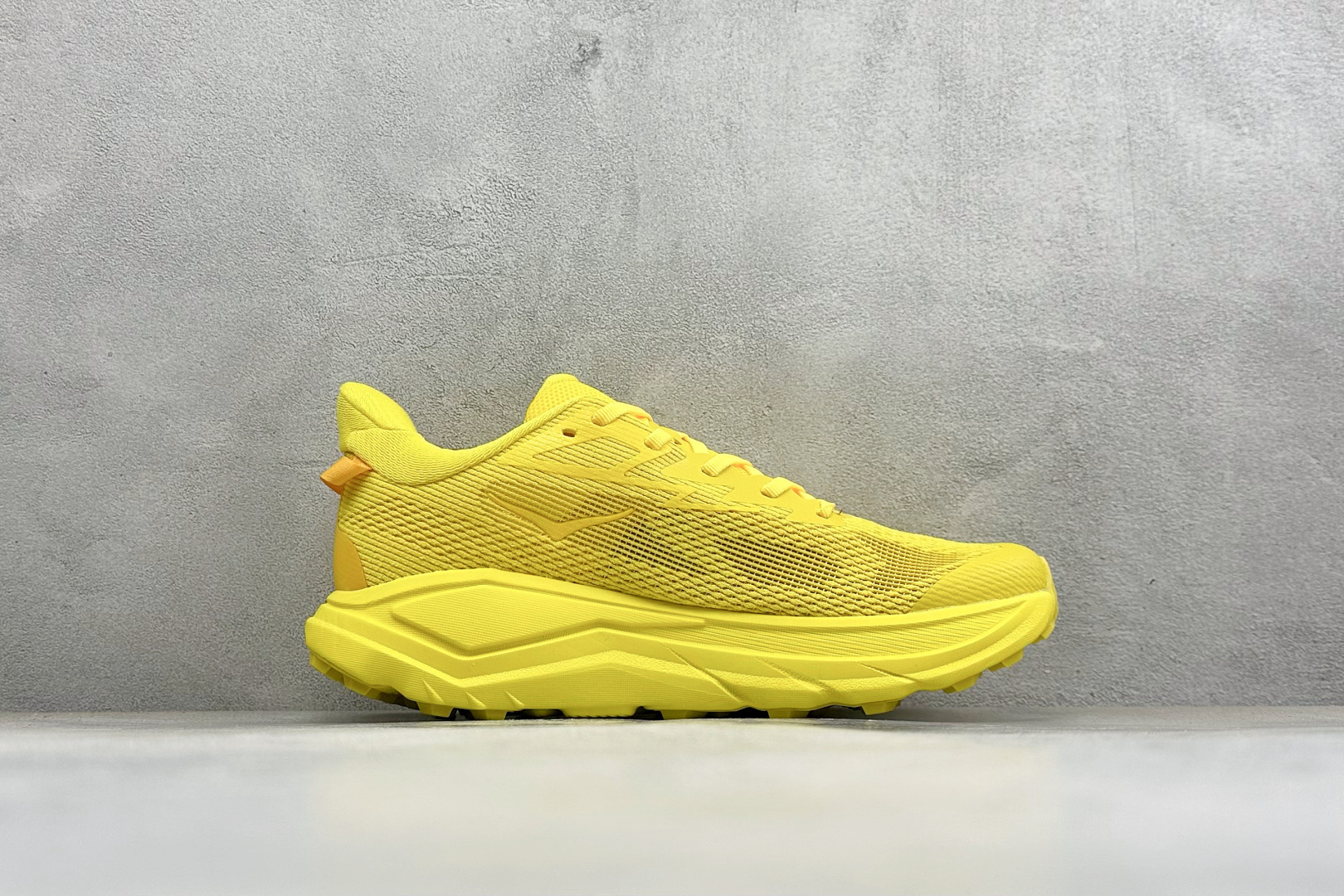 HOKA CHALLENGER 8 运动平衡 轻便系带减震防滑耐磨低帮跑步鞋 货号: -ENL 尺码: 40 40.5 