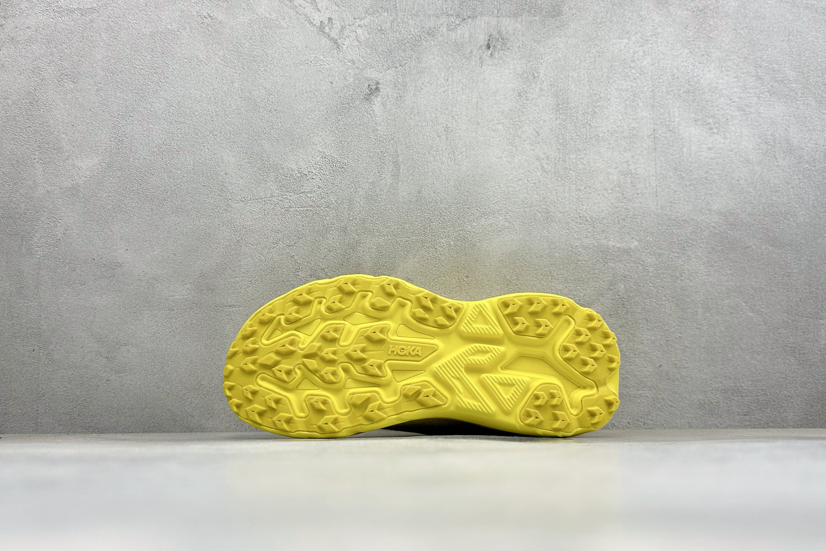 HOKA CHALLENGER 8 运动平衡 轻便系带减震防滑耐磨低帮跑步鞋 货号: -ENL 尺码: 40 40.5 