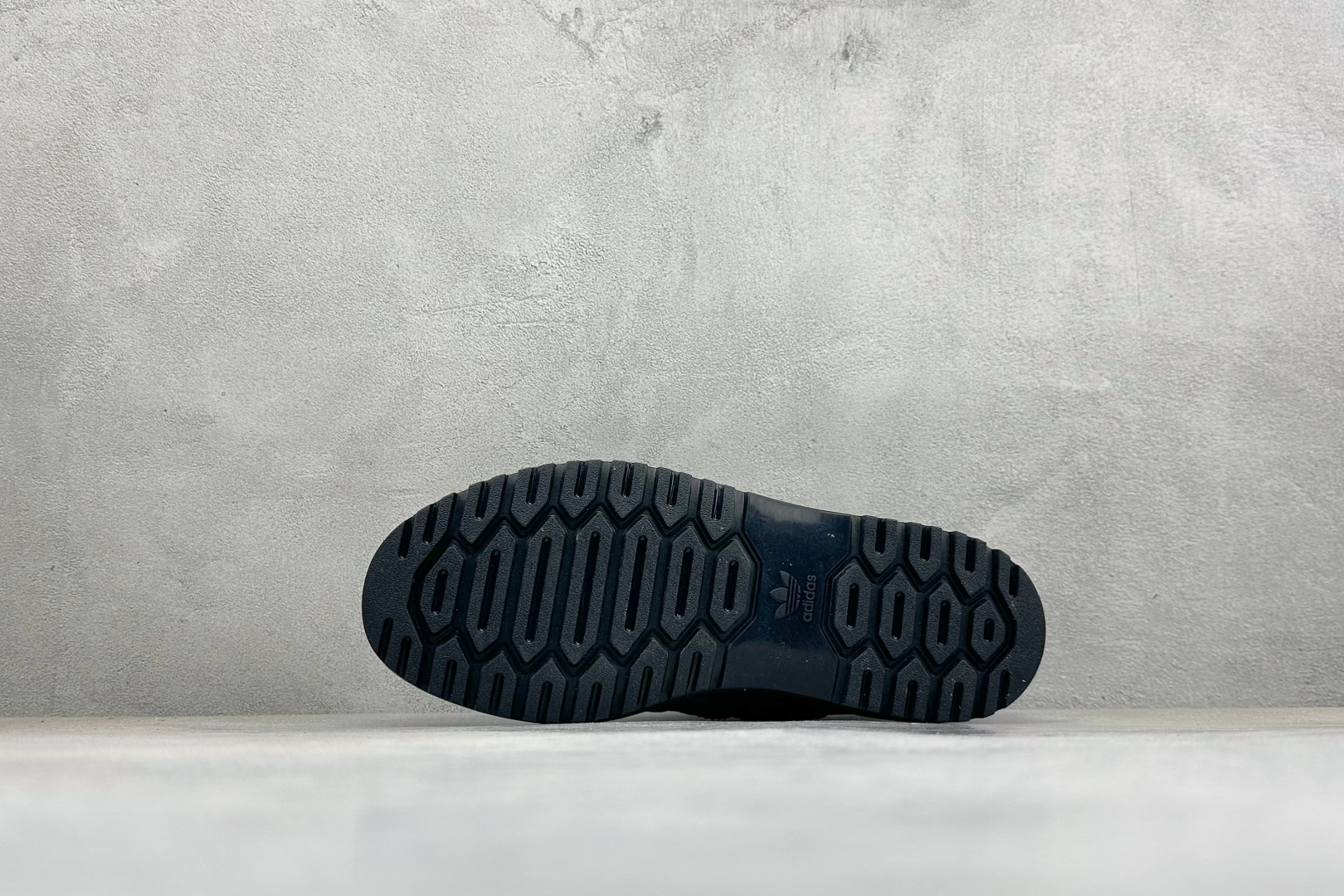 Adidas originals Samba WTR 雕花布洛克小皮鞋 ​货号：KJ4306 尺码：36-45带半码 